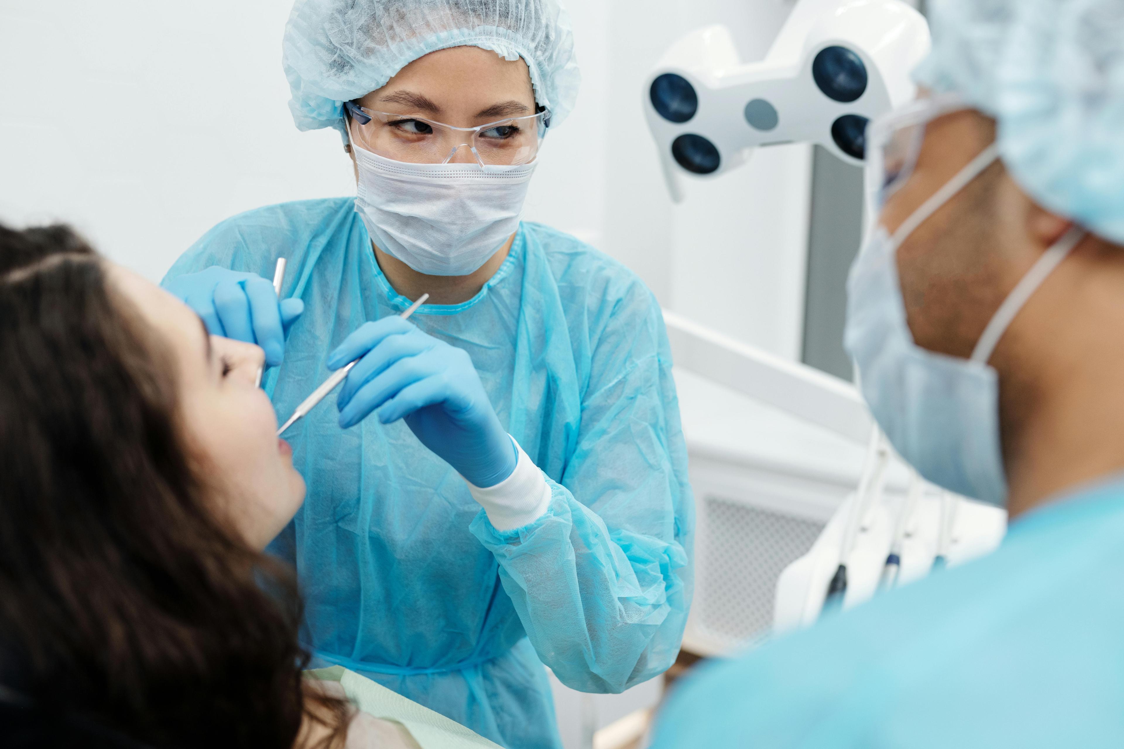 5 Tips for Maintaining Healthy Teeth Between Visits